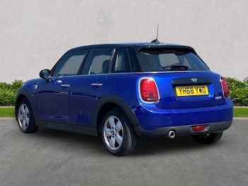 Used MINI Hatch 2018 for sale - 79216507: Photo
