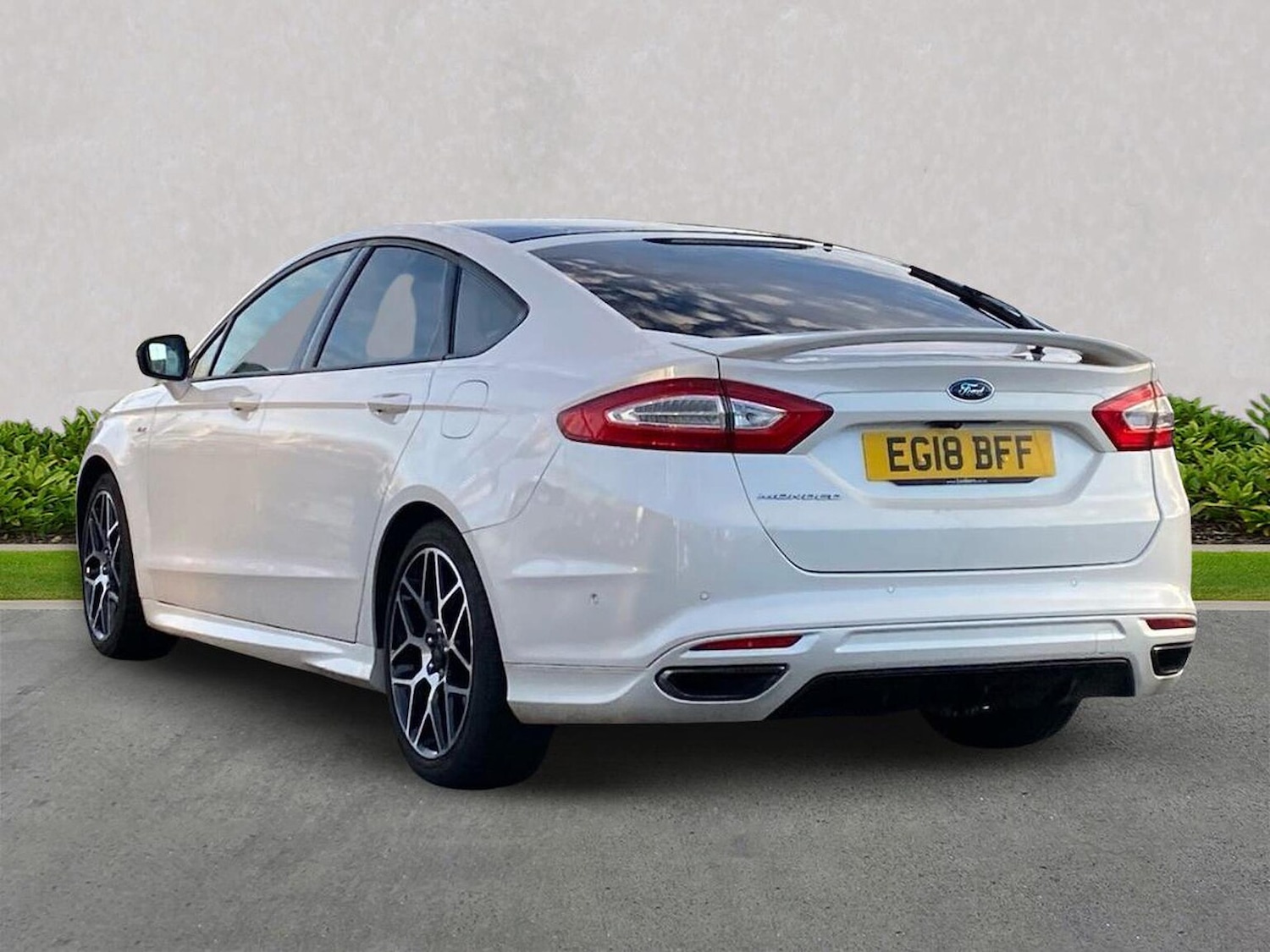 Used Ford Mondeo 2018 for sale - 76725894: Photo 2