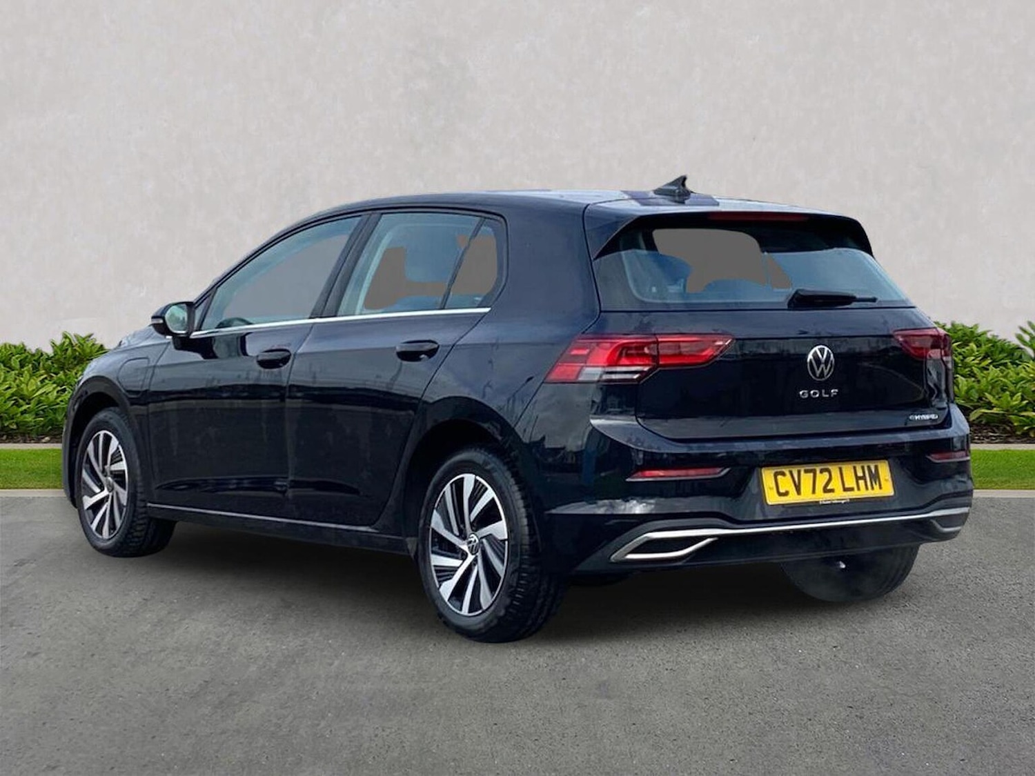 Used Volkswagen Golf 2022 for sale - 76300782: Photo 2