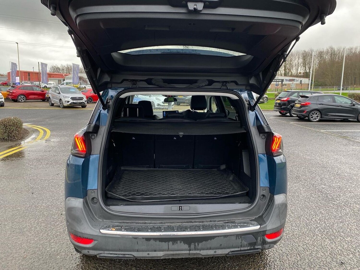 Used Peugeot 5008 2021 for sale - 77845350: Photo 17