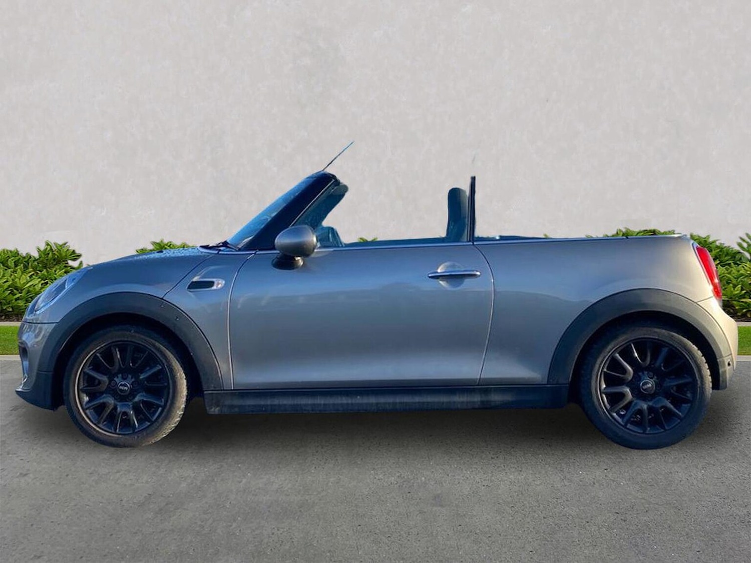 Used MINI Convertible 2017 for sale - 76864007: Photo 19