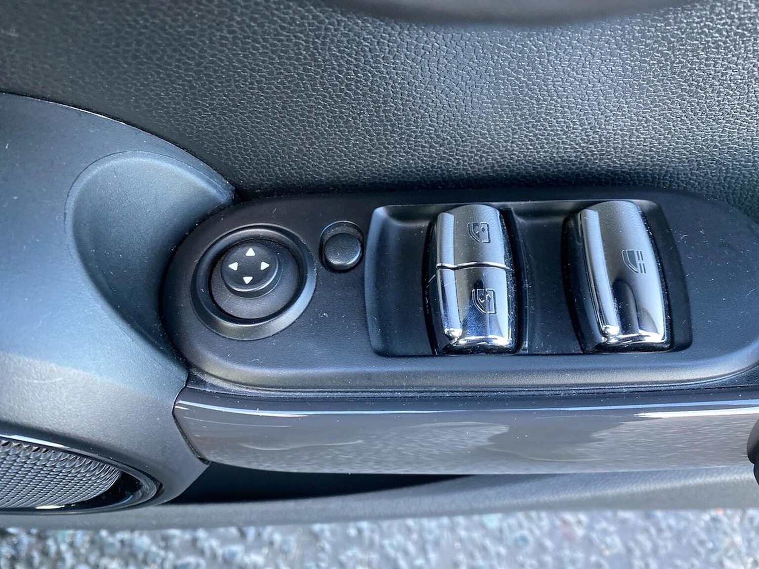 Used MINI Convertible 2017 for sale - 76864007: Photo 21