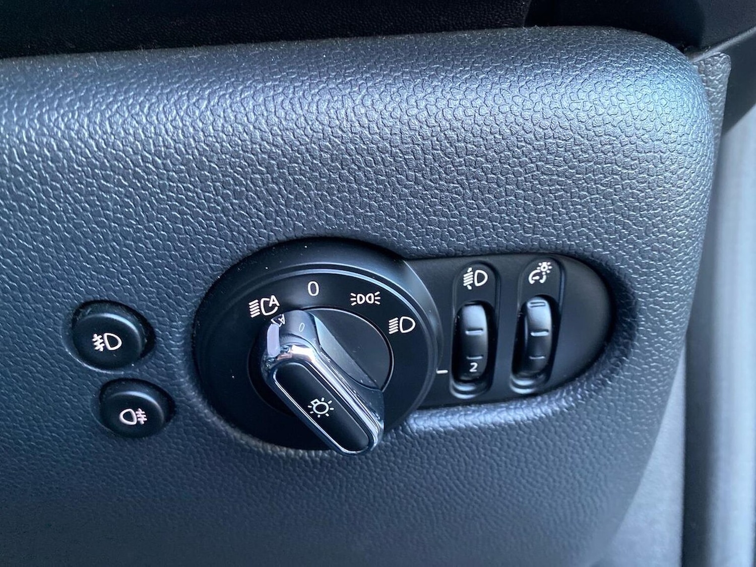 Used MINI Convertible 2017 for sale - 76864007: Photo 22