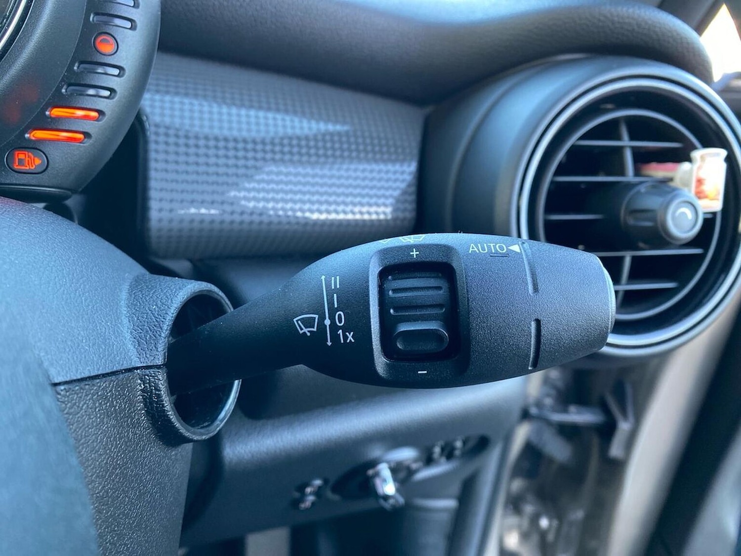 Used MINI Convertible 2017 for sale - 76864007: Photo 29