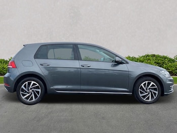 Used Volkswagen Golf 2019 for sale - 75524416: Photo