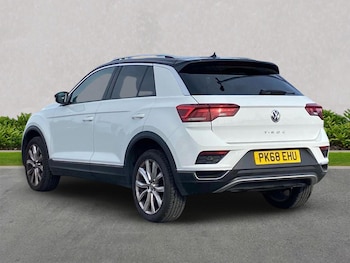 Used Volkswagen T-Roc 2018 for sale - 79551755: Photo
