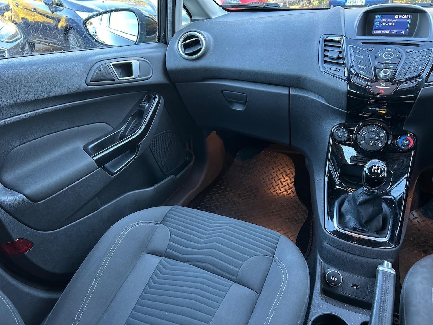 Used Ford Fiesta 2017 for sale - 76935395: Photo 13