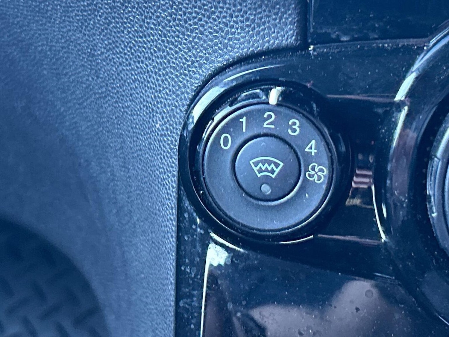 Used Ford Fiesta 2017 for sale - 76935395: Photo 28