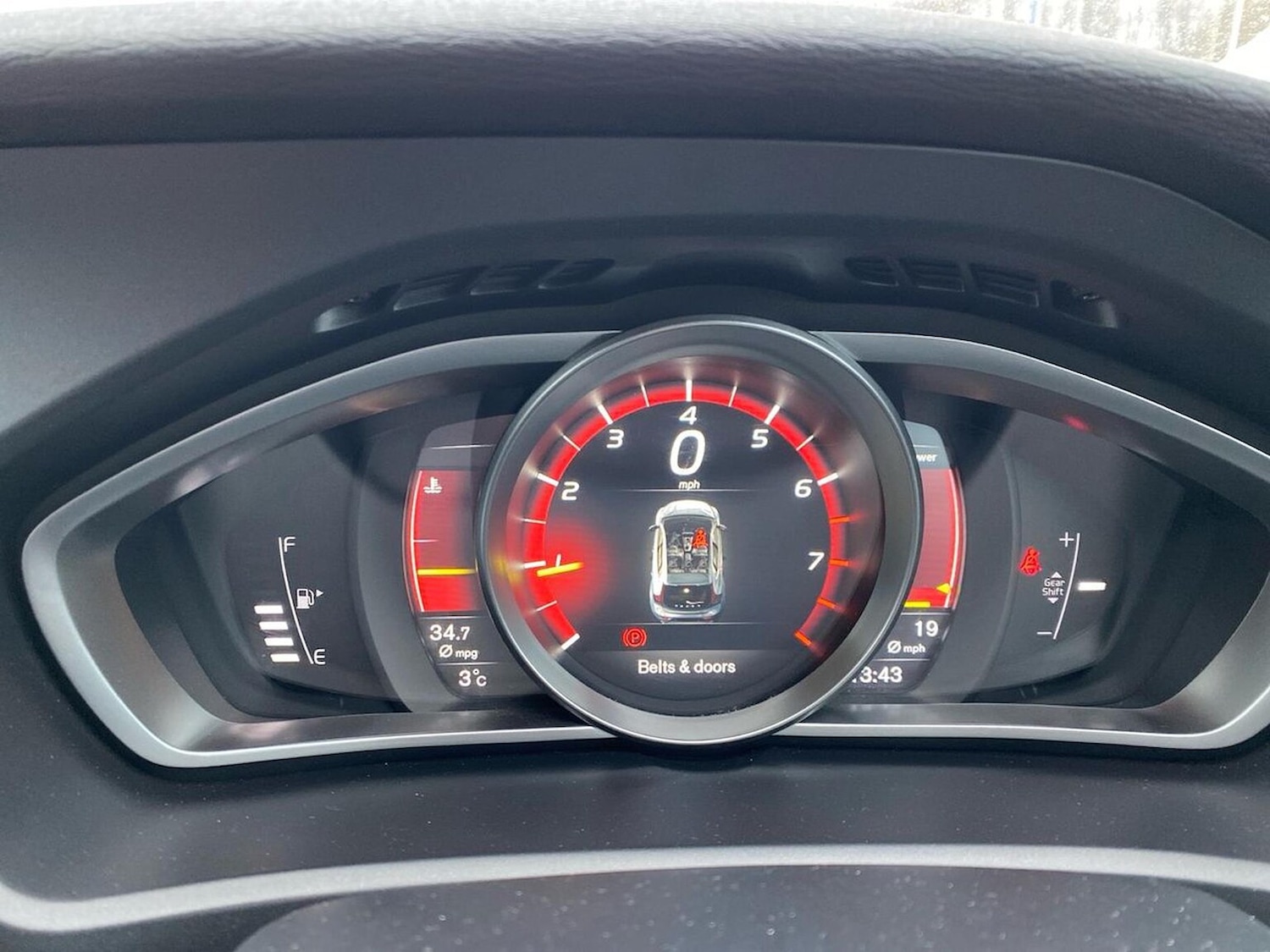 Used Volvo V40 2019 for sale - 77735871: Photo 10