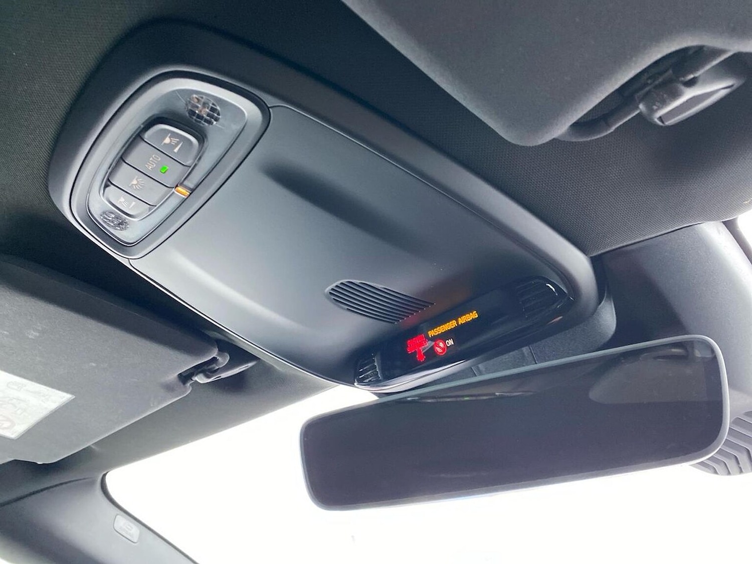 Used Volvo V40 2019 for sale - 77735871: Photo 14