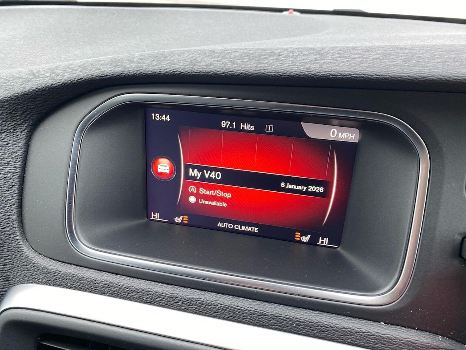 Used Volvo V40 2019 for sale - 77735871: Photo 25