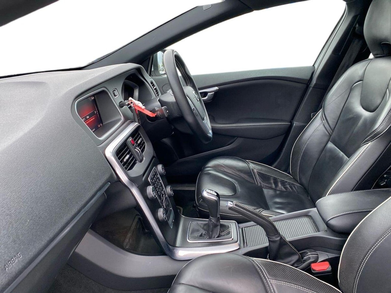 Used Volvo V40 2019 for sale - 77735871: Photo 7