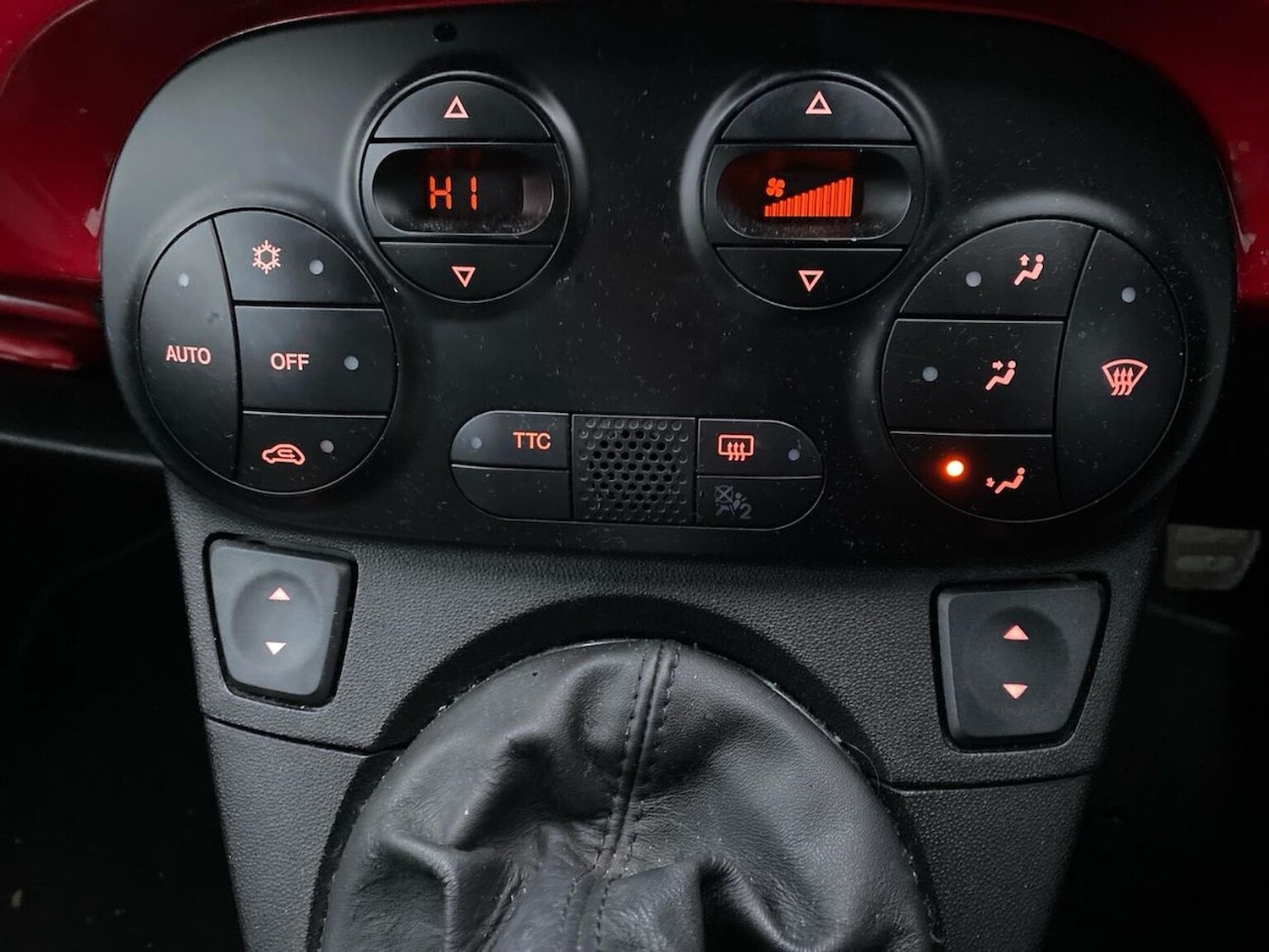 Used Abarth 595 2016 for sale - 76777350: Photo 21