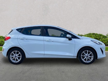 Used Ford Fiesta 2018 for sale - 79445067: Photo