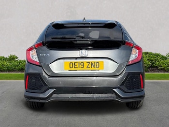 Used Honda Civic 2019 for sale - 79060263: Photo