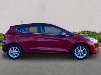 Used Ford Fiesta 2018 for sale - 76387190: Photo