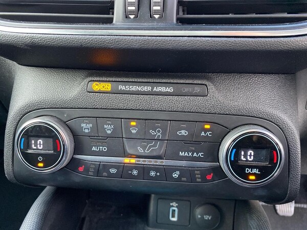 Used Ford Focus 2021 for sale - 76335132: Photo 12