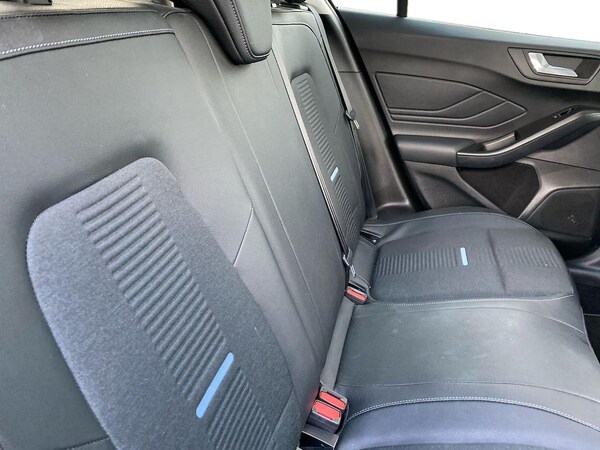 Used Ford Focus 2021 for sale - 76335132: Photo 16