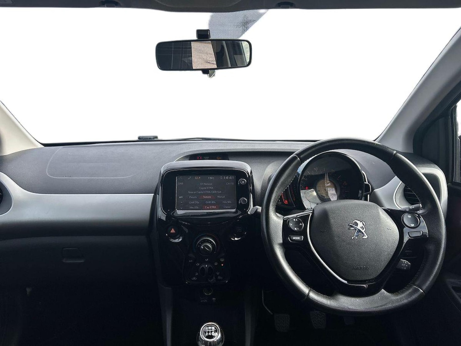 Used Peugeot 108 2016 for sale - 76127150: Photo 8