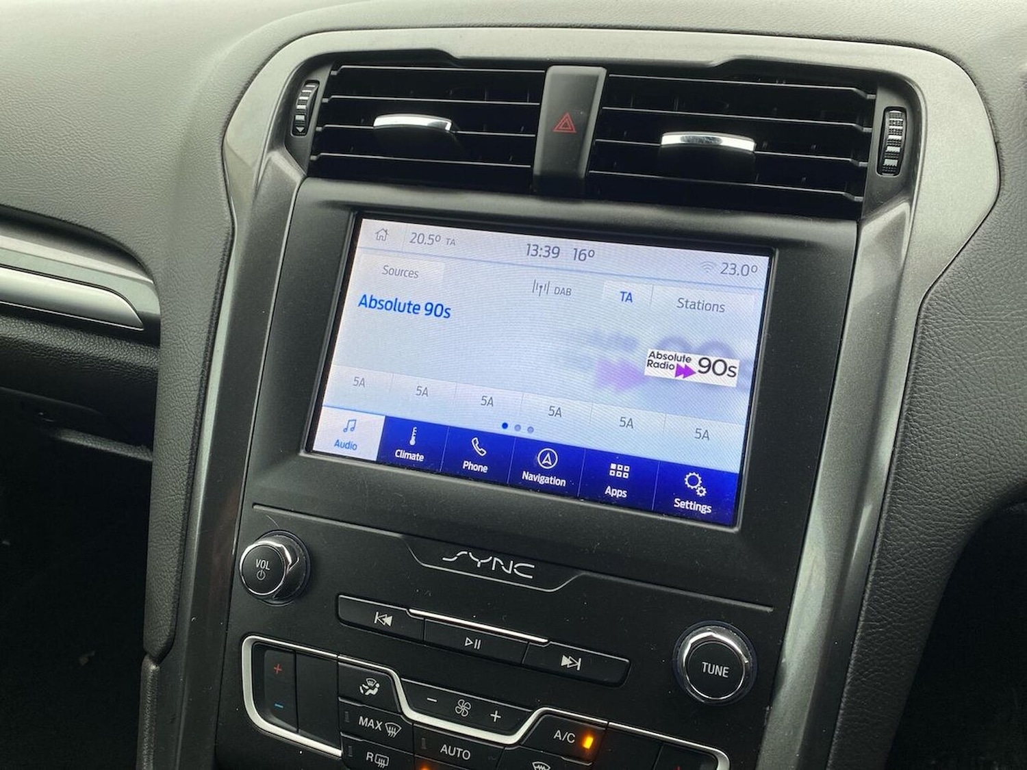 Used Ford Mondeo 2019 for sale - 76164986: Photo 11