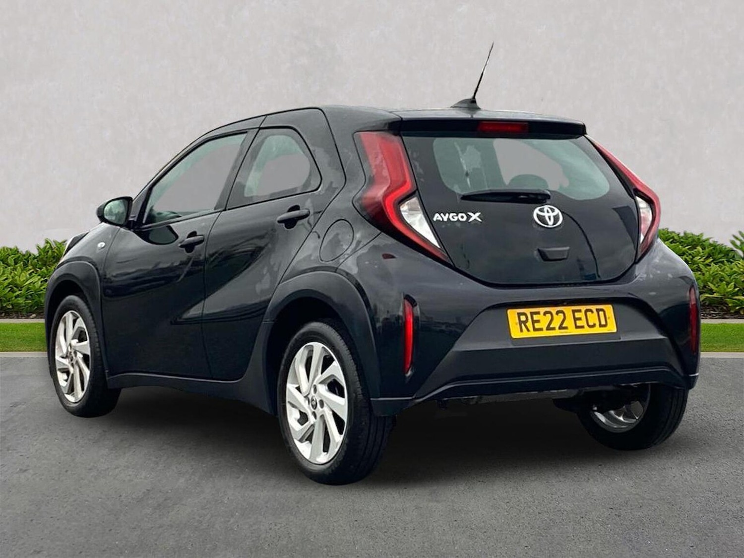 Used Toyota Aygo X 2022 for sale - 76809358: Photo 2