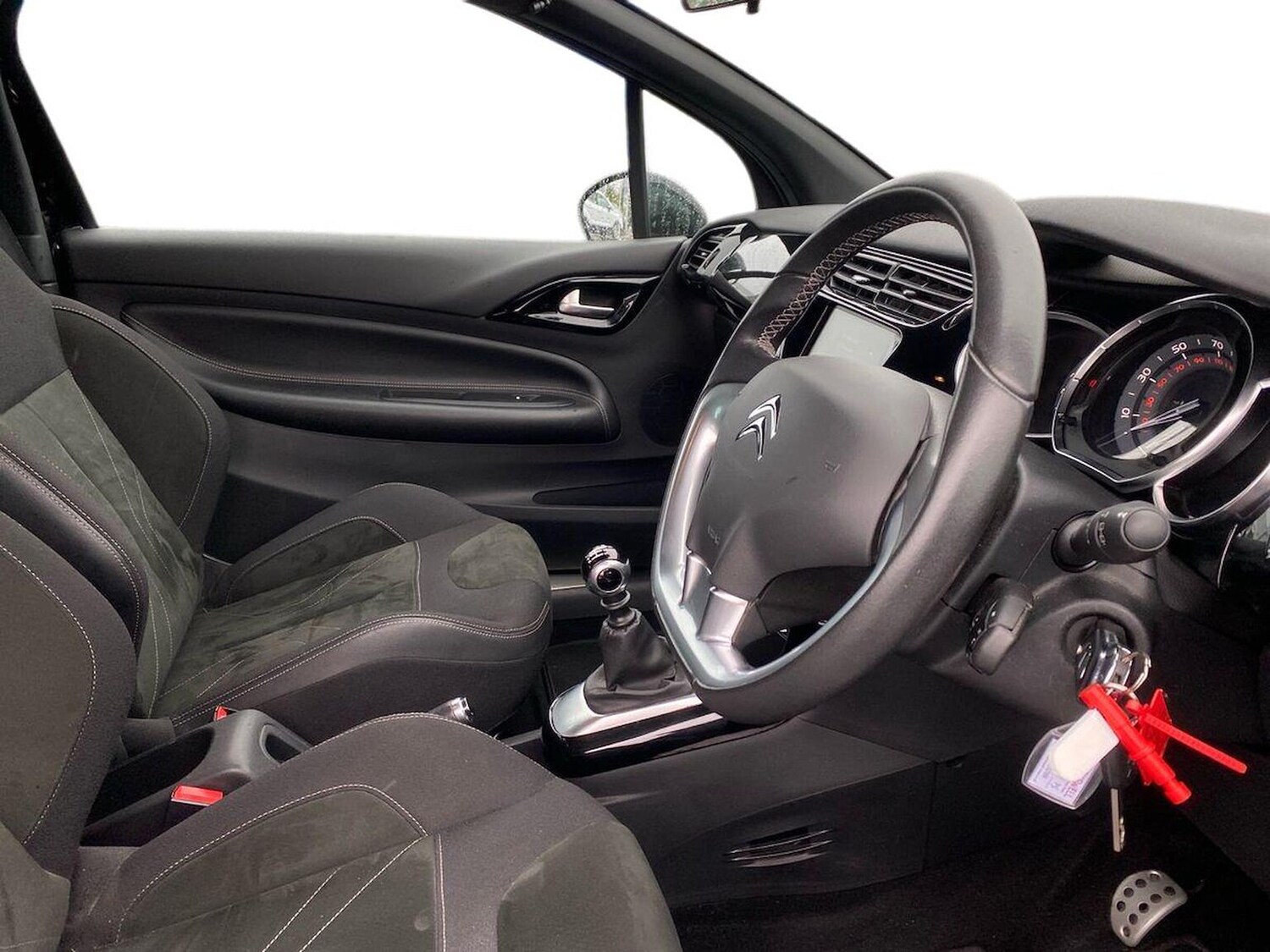 Used DS Automobiles DS 3 2016 for sale - 76198438: Photo 15