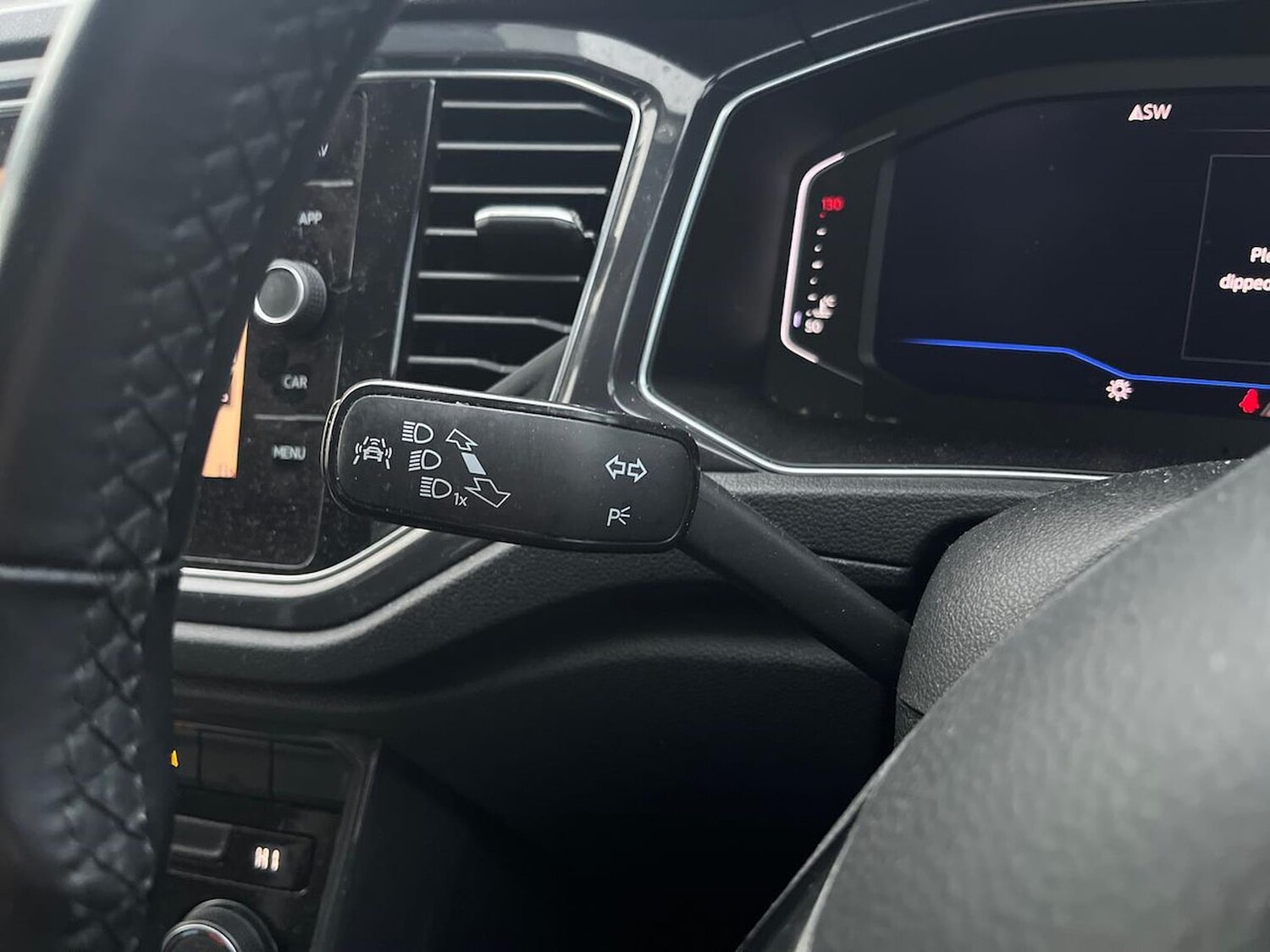 Used Volkswagen T-Roc 2018 for sale - 77790348: Photo 28