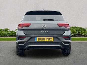 Used Volkswagen T-Roc 2018 for sale - 77790348: Photo