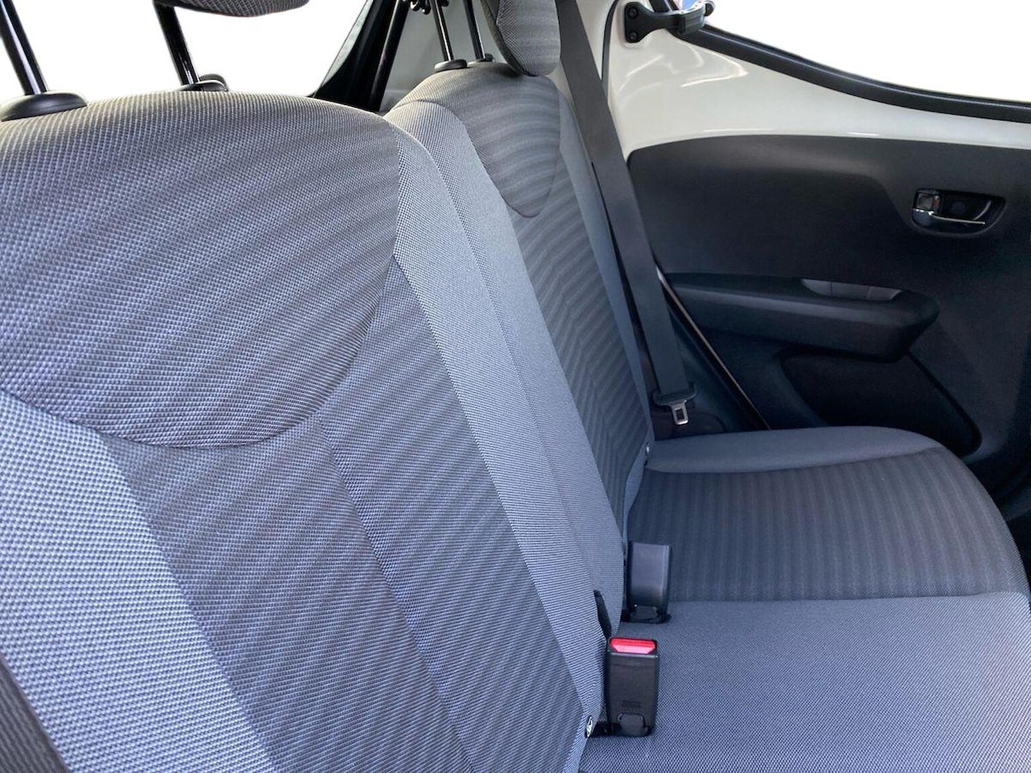 Used Toyota AYGO 2019 for sale - 76181376: Photo 16