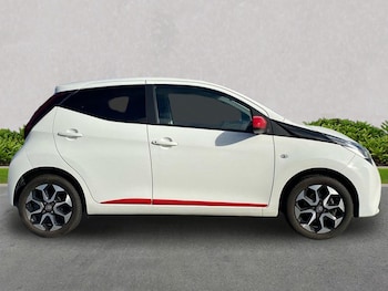 Used Toyota AYGO 2019 for sale - 76181376: Photo