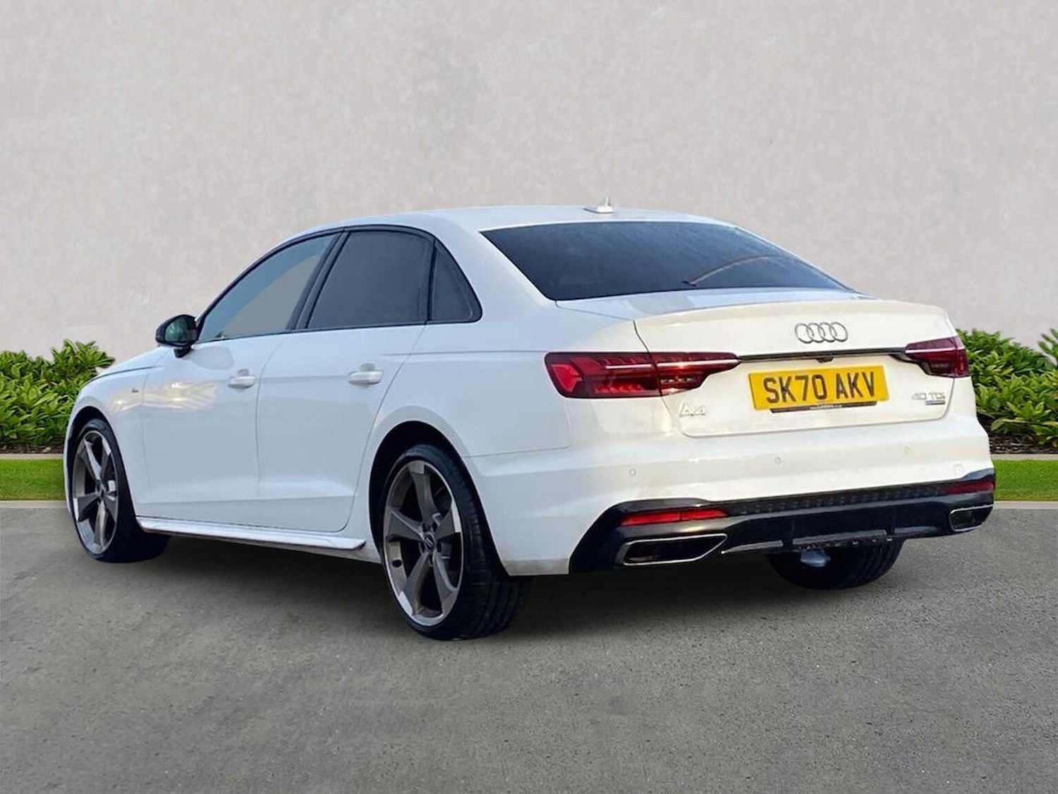 Used Audi A4 2020 for sale - 76412527: Photo 2