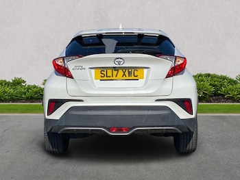 Used Toyota C-HR 2017 for sale - 79185414: Photo