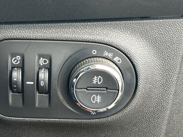 Used Vauxhall Corsa 2016 for sale - 76128973: Photo 28