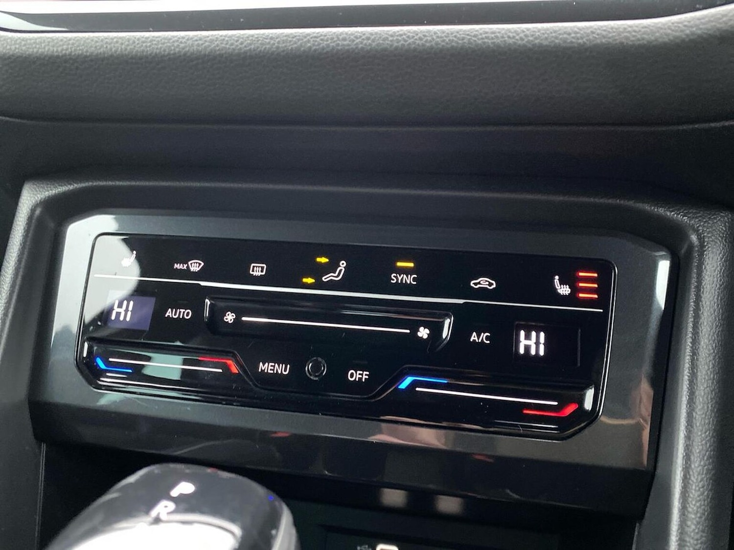 Used Volkswagen Tiguan 2024 for sale - 77796995: Photo 12