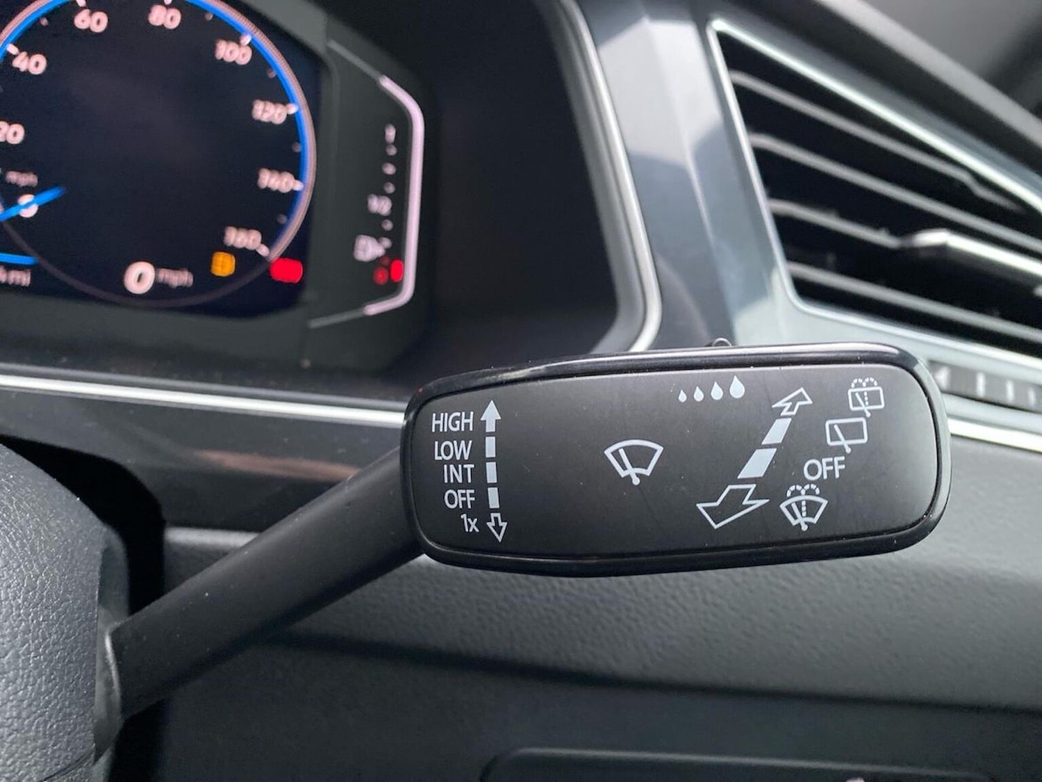 Used Volkswagen Tiguan 2024 for sale - 77796995: Photo 29