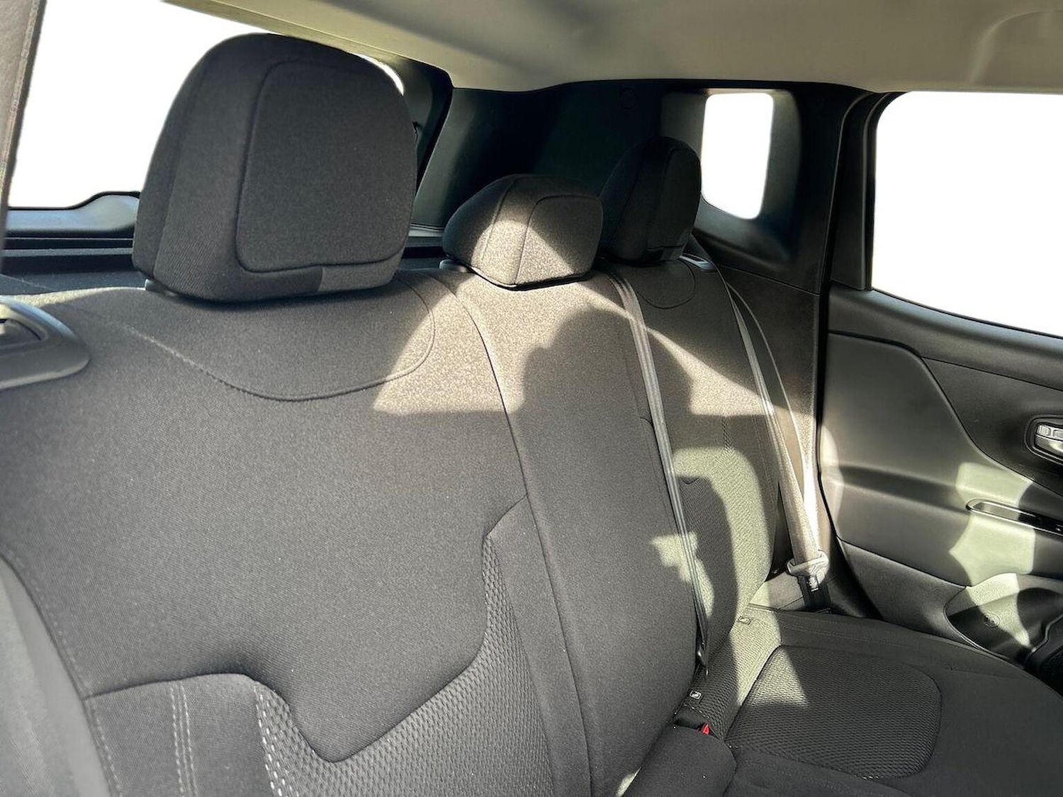 Used Jeep Renegade 2020 for sale - 76403459: Photo 16