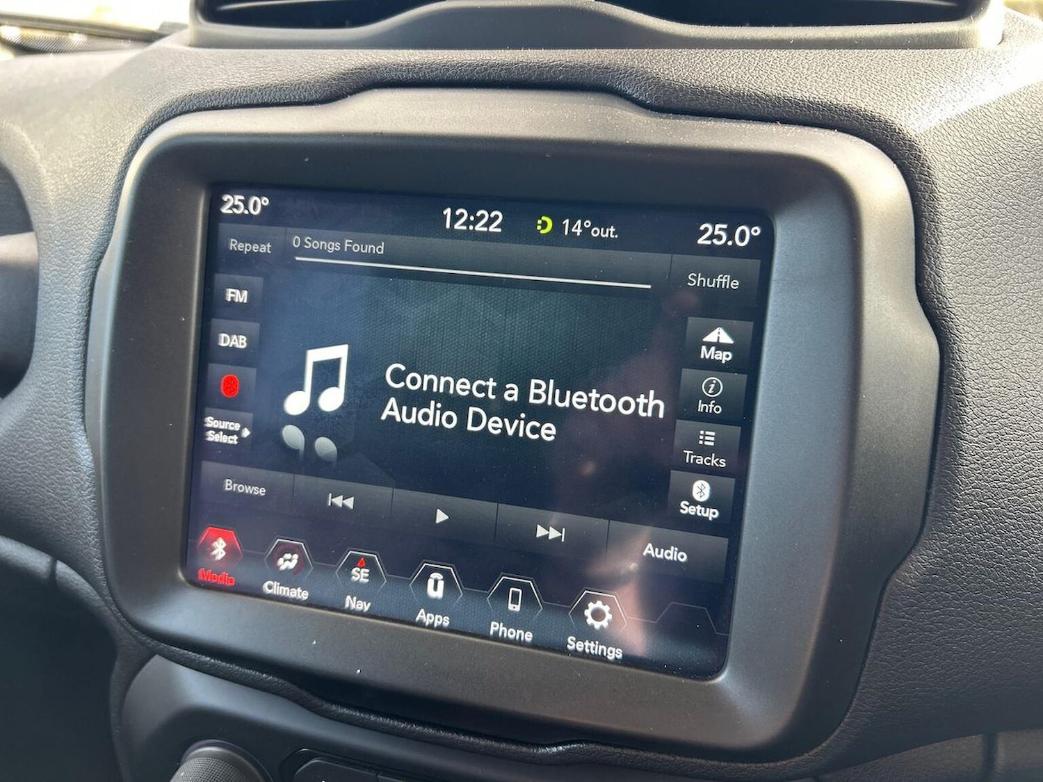 Used Jeep Renegade 2020 for sale - 76403459: Photo 23