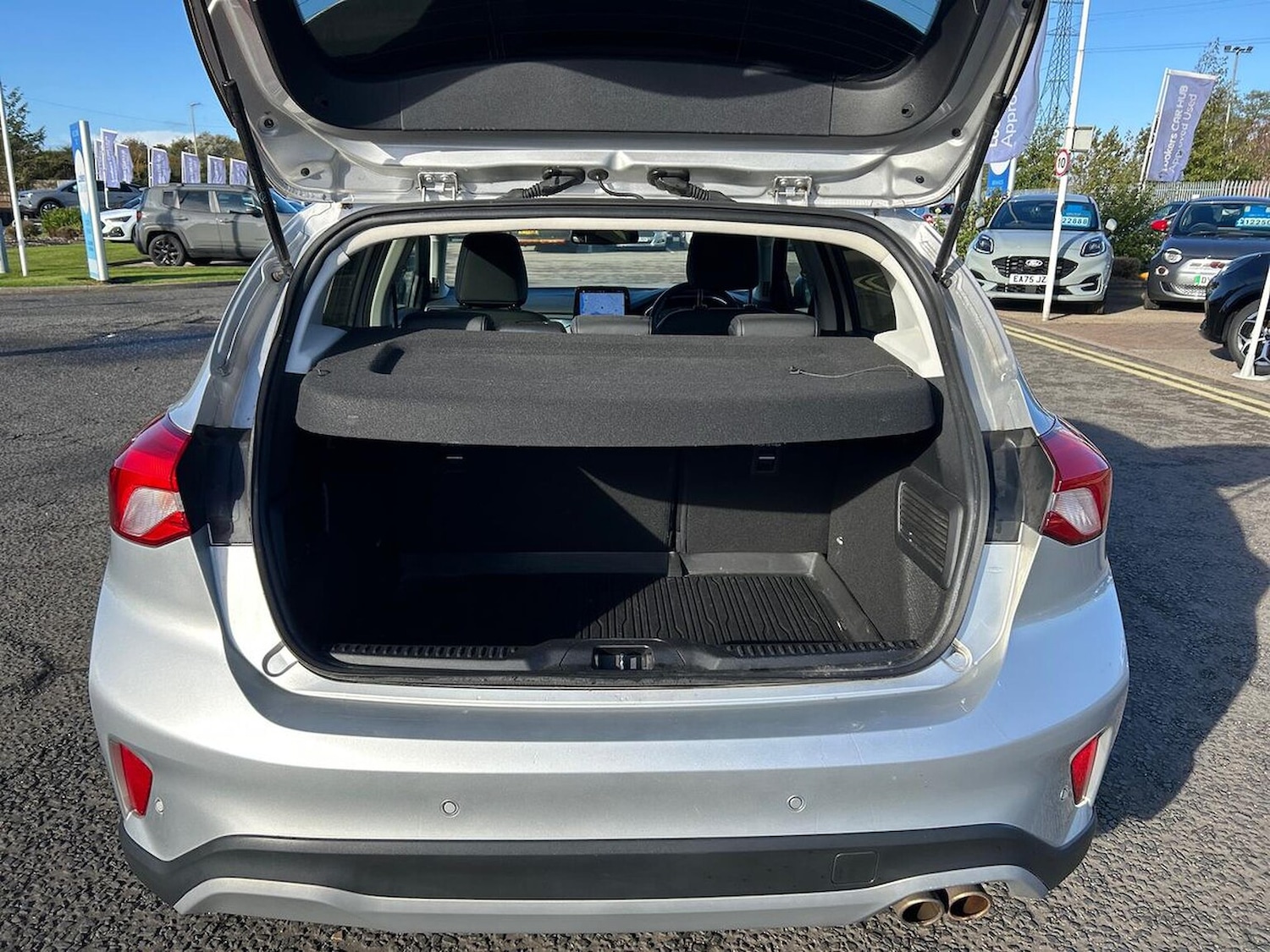 Used Ford Focus 2020 for sale - 76402433: Photo 17