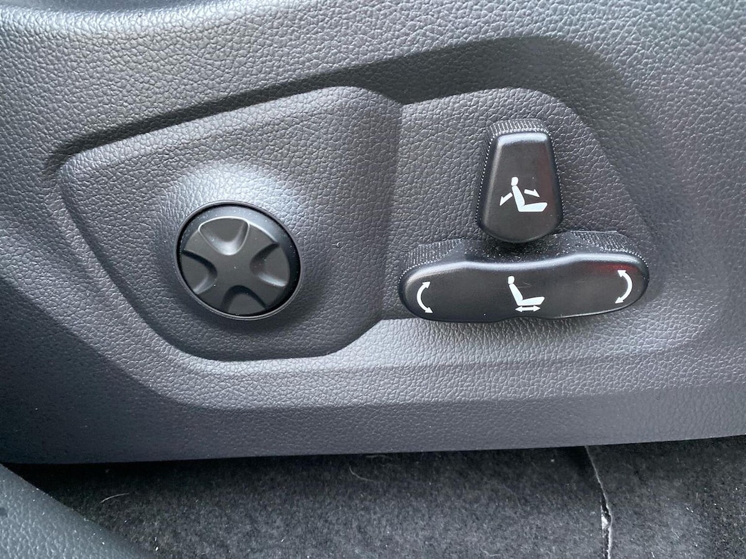 Used Ssangyong Rexton 2022 for sale - 76627980: Photo 30