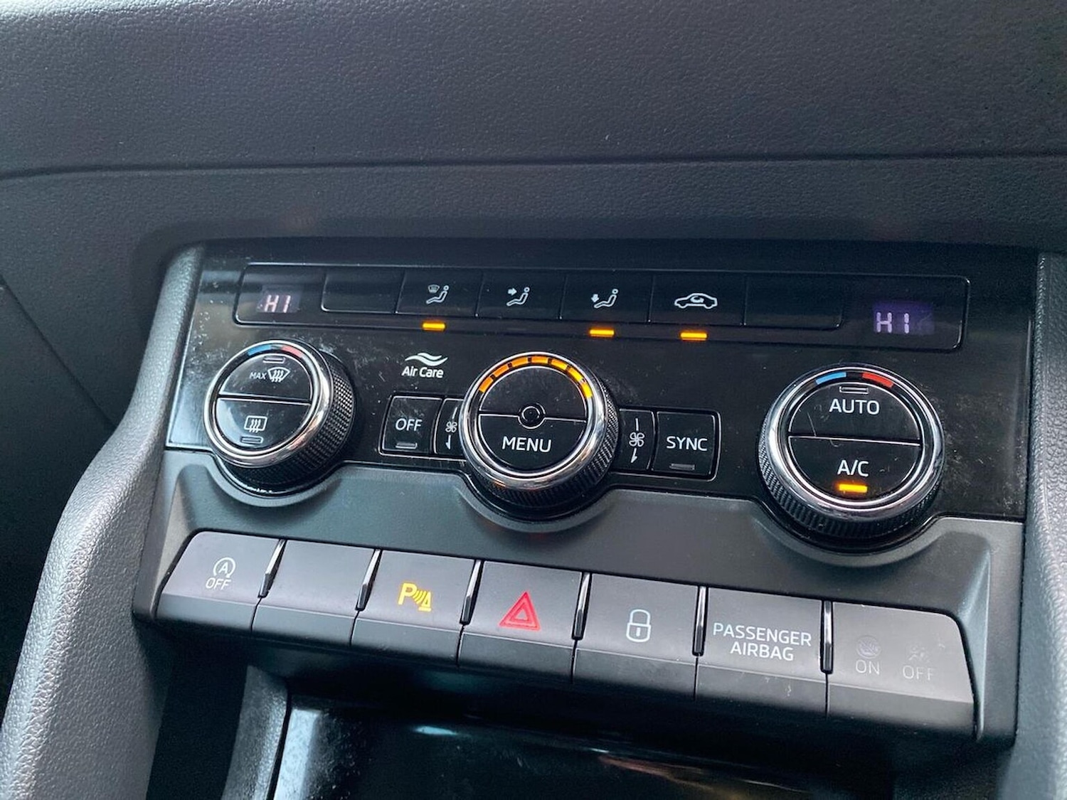 Used Skoda Karoq 2018 for sale - 76643580: Photo 12