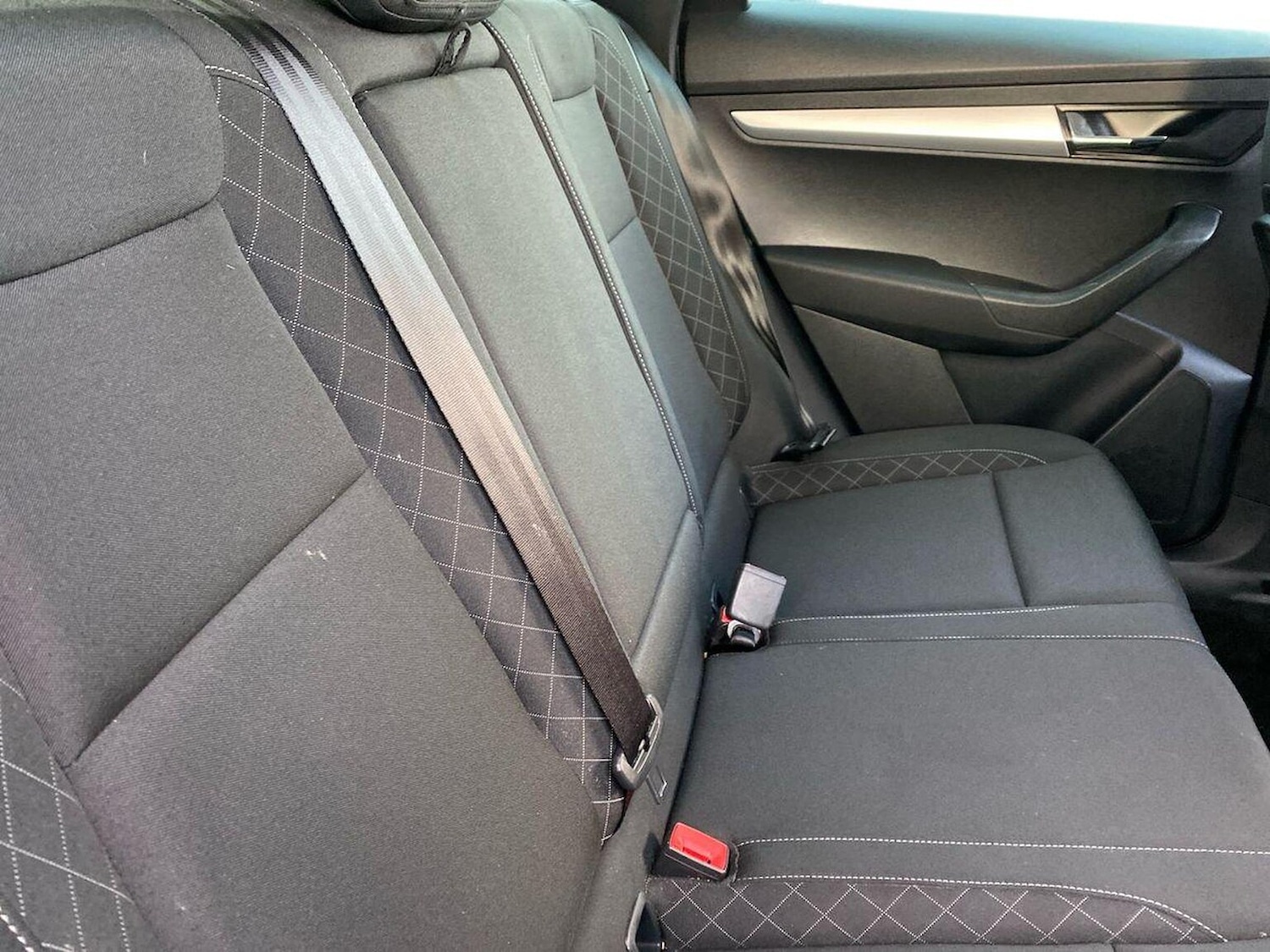 Used Skoda Karoq 2018 for sale - 76643580: Photo 16