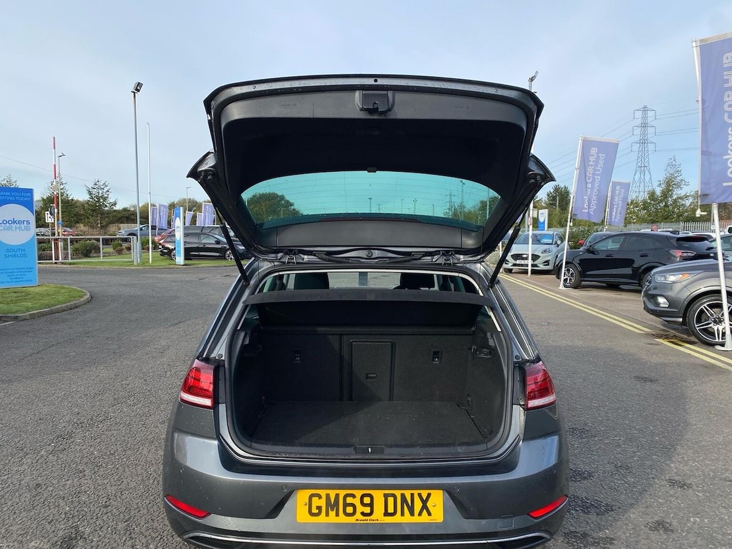 Used Volkswagen Golf 2020 for sale - 76412528: Photo 17