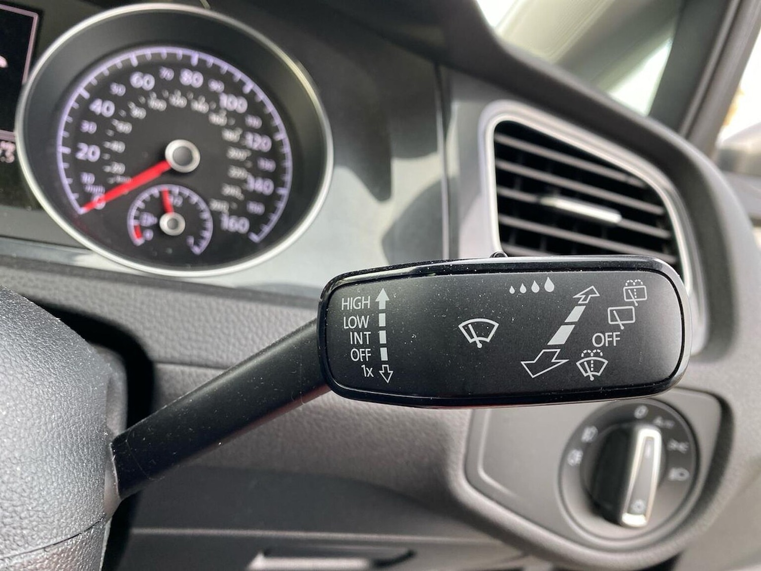 Used Volkswagen Golf 2020 for sale - 76412528: Photo 29