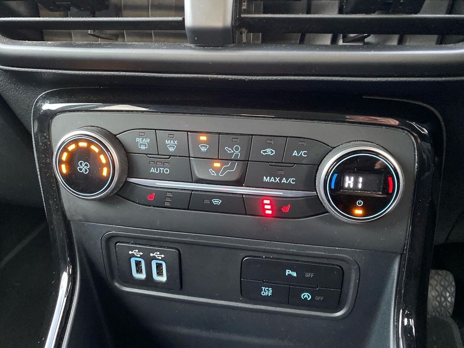 Used Ford Ecosport 2018 for sale - 76363379: Photo 12