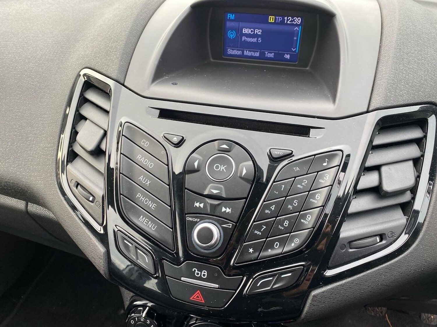 Used Ford Fiesta 2017 for sale - 76541784: Photo 25