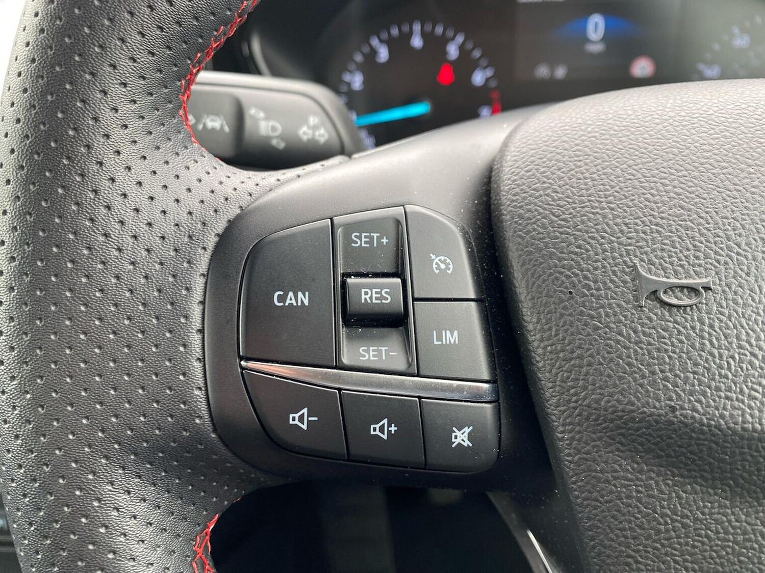 Used Ford Focus 2023 for sale - 76107160: Photo 26