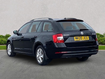 Used Skoda Octavia 2020 for sale - 76194472: Photo