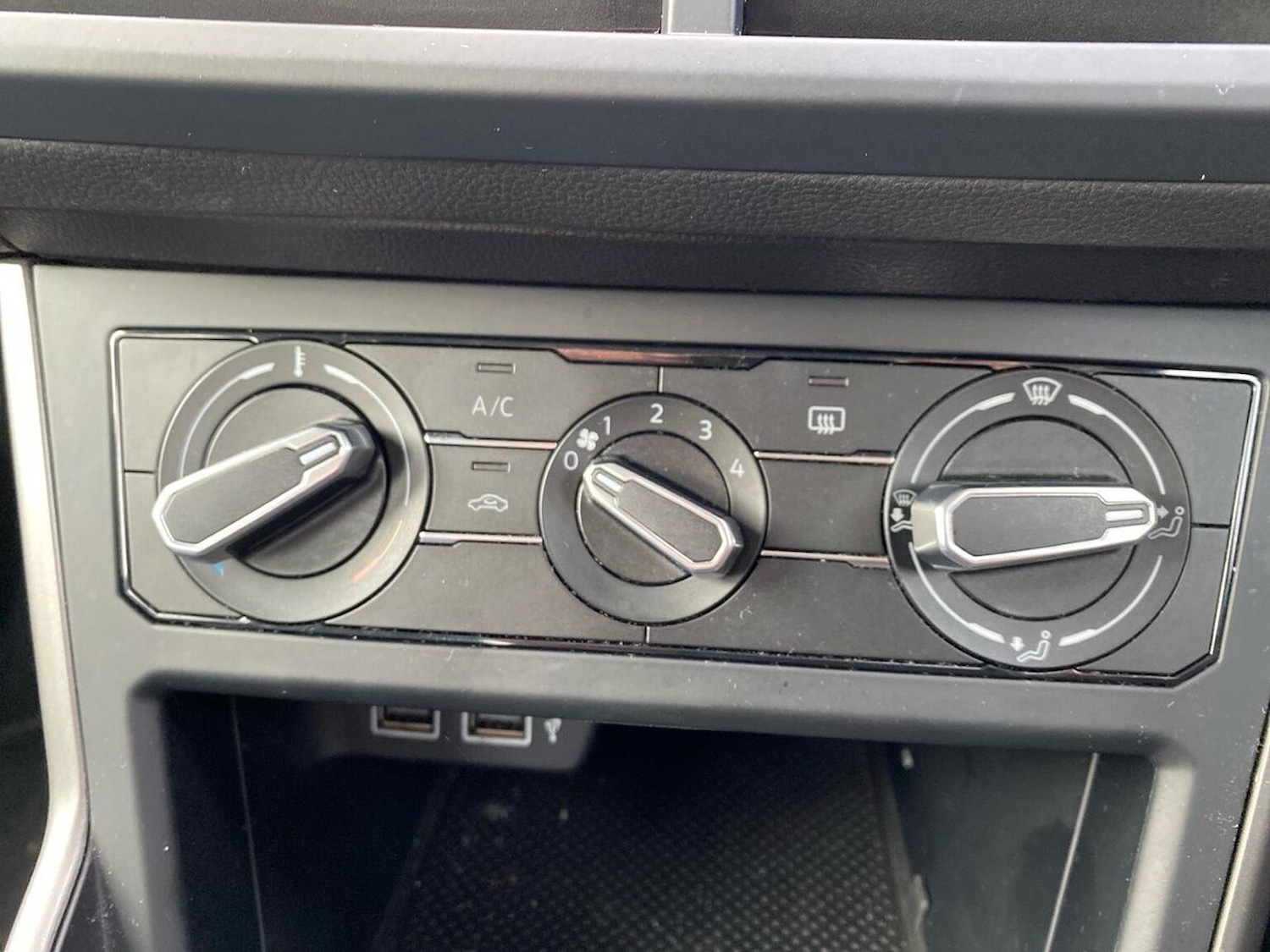 Used Volkswagen Polo 2020 for sale - 76353597: Photo 12