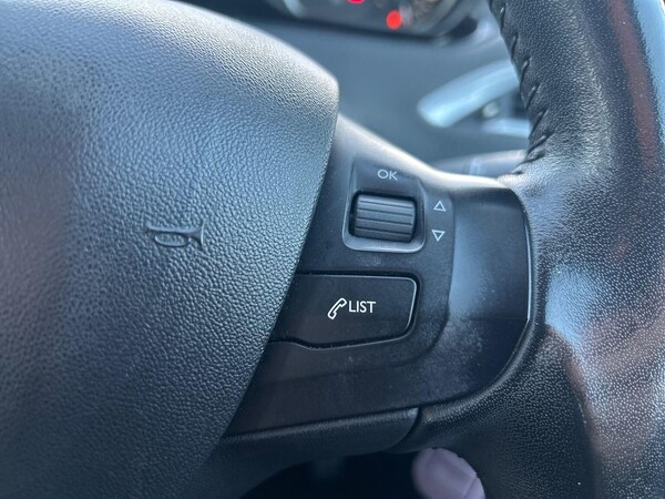 Used Peugeot 2008 2017 for sale - 76340565: Photo 26