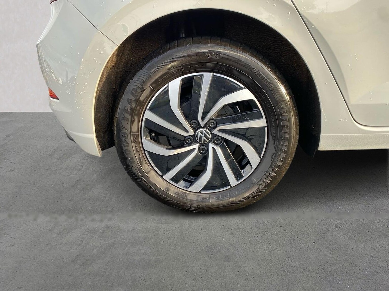 Used Volkswagen Polo 2023 for sale - 76426765: Photo 6